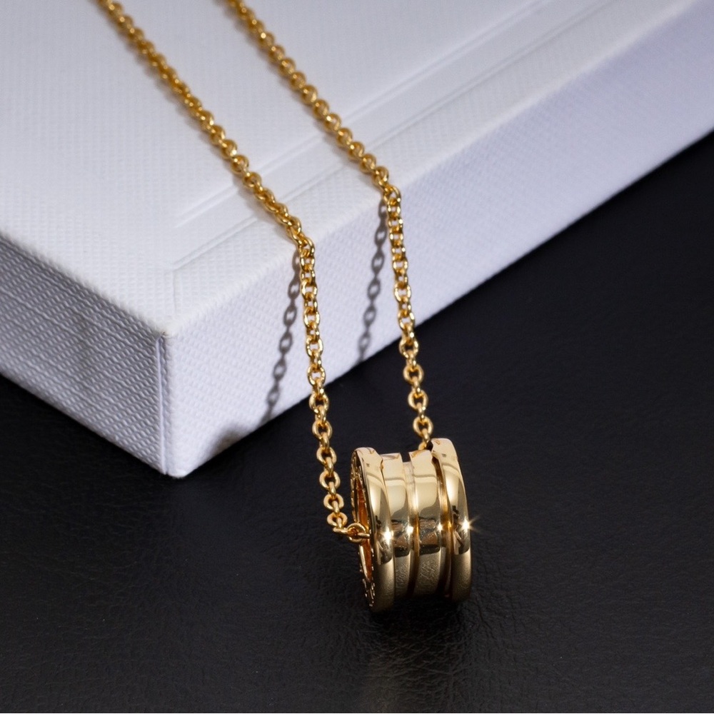 Bulgari necklace